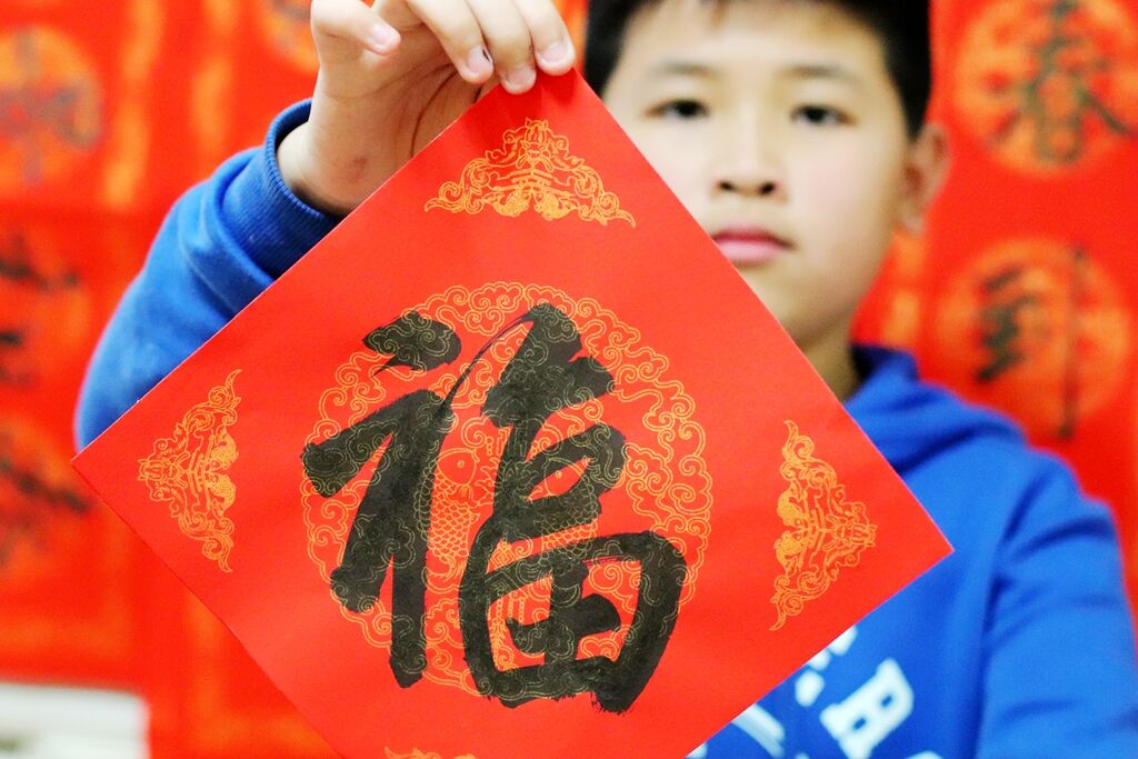 倡導(dǎo)就地過年，應(yīng)更科學(xué)精準(zhǔn)